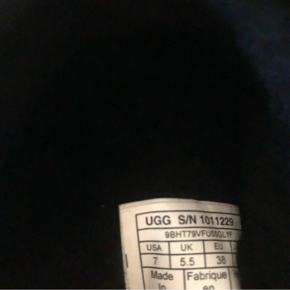 Ugg Wool Suede NEW IN BOX Black NONSLIP WARM House Slippers House Shoes Size 7 - Picture 10 of 10